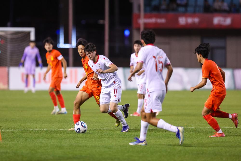 梁小静田径生涯精彩回顾与赛场风采全纪录